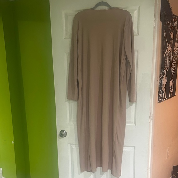 Long Tan Duster Cardigan - Picture 2 of 2